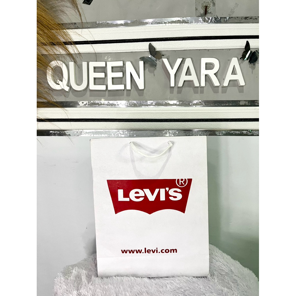 

PAPERBAG L3V1S untuk tas kado