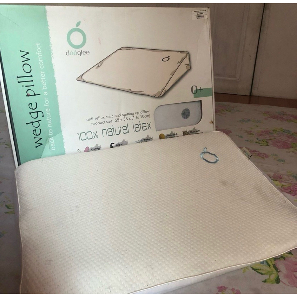 wedge pillow dooglee preloved