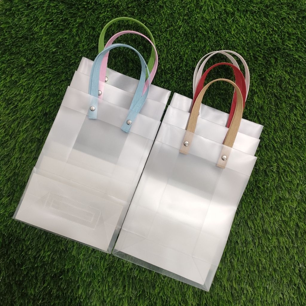 

MINISO BALI | Tas Mika PP Doff / Goodie Bag / Tas Bingkisan / Tas Hampers / Tas Souvenir Jinjing / Tote Bag Polos