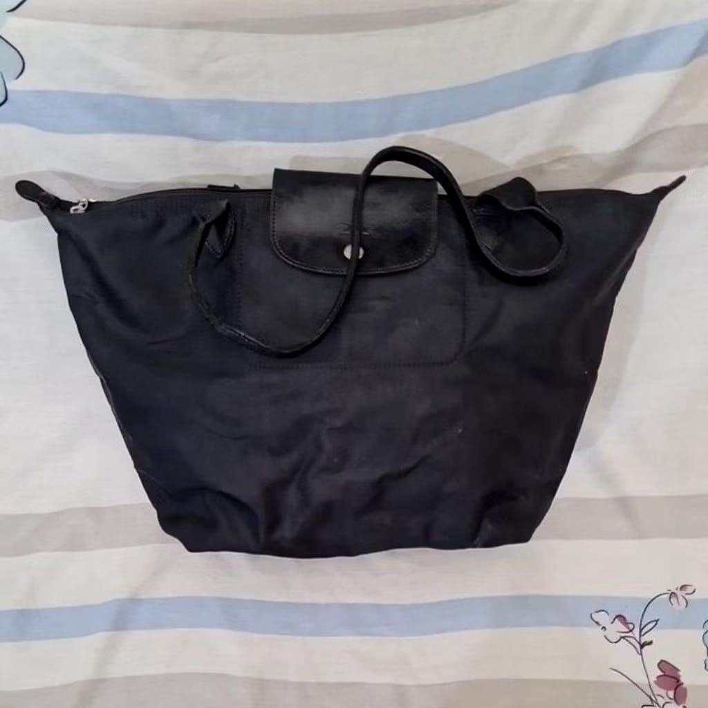 Tas Tote Brand PACU KUDA Black