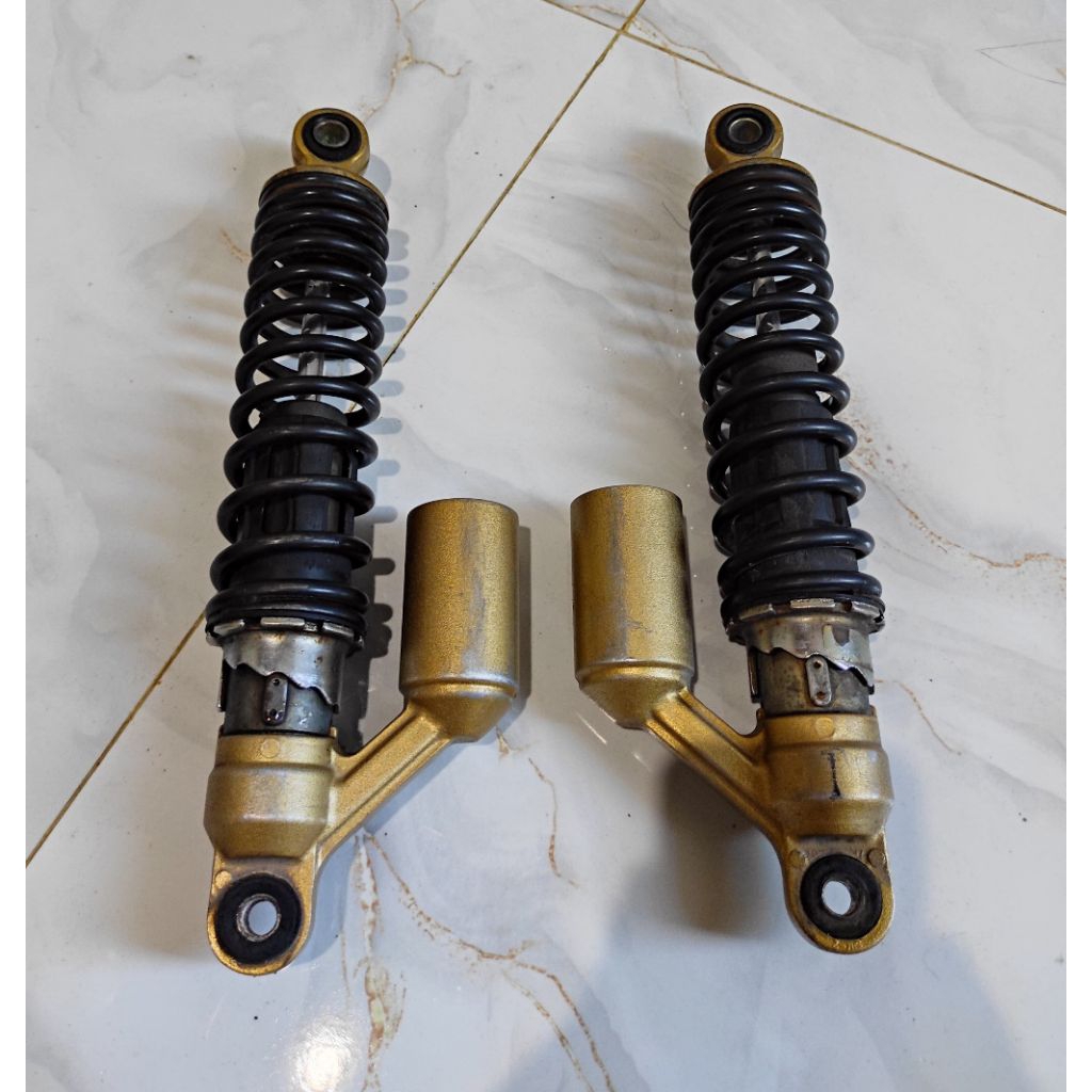 Shock belakang Honda Tiger Revo original lepasan motor.