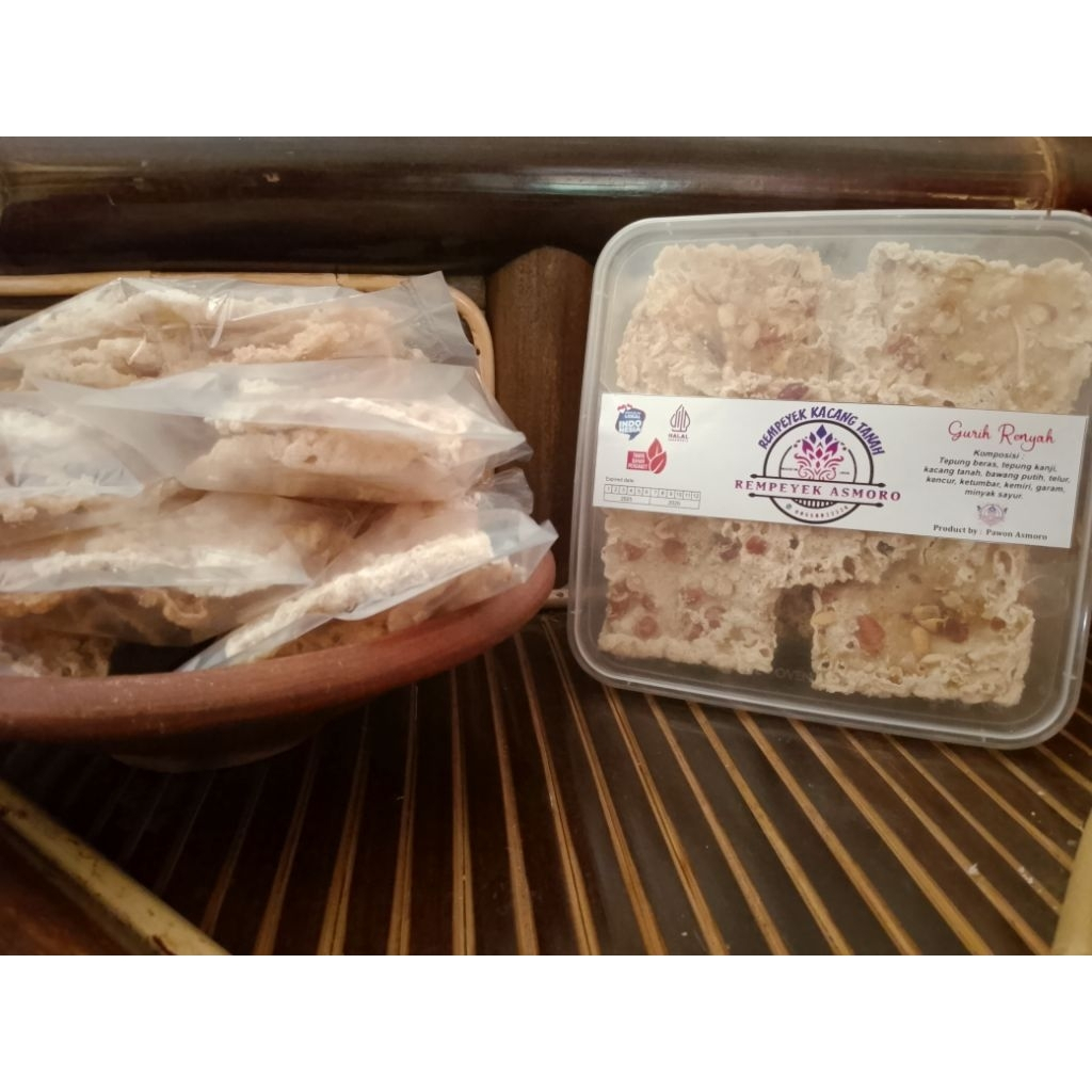 

Rempeyek kacang kemasan ekonomis harga terjangkau