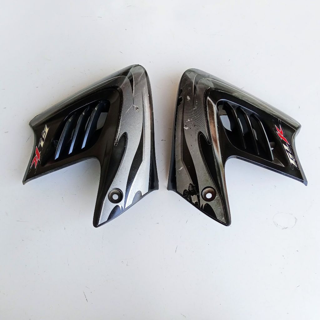 SAYAP TENGKI TIGER REVO OLD HITAM  2007-2008 ORI COPOTAN MOTOR SIRIP TANGKI TIGER REVO