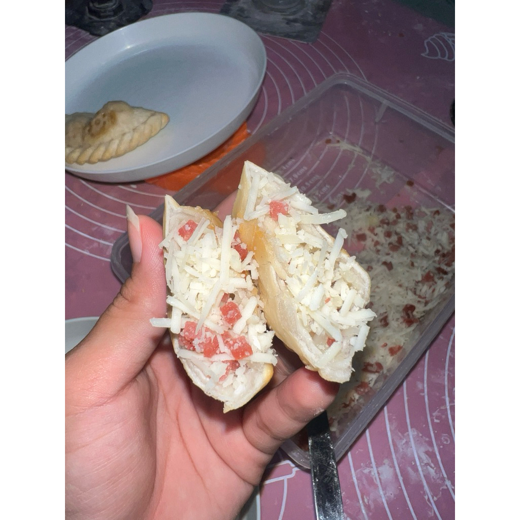 

CIRENG ISI KEJU PARUT + SMOKE BEEF (tanpa MELT) isi 4