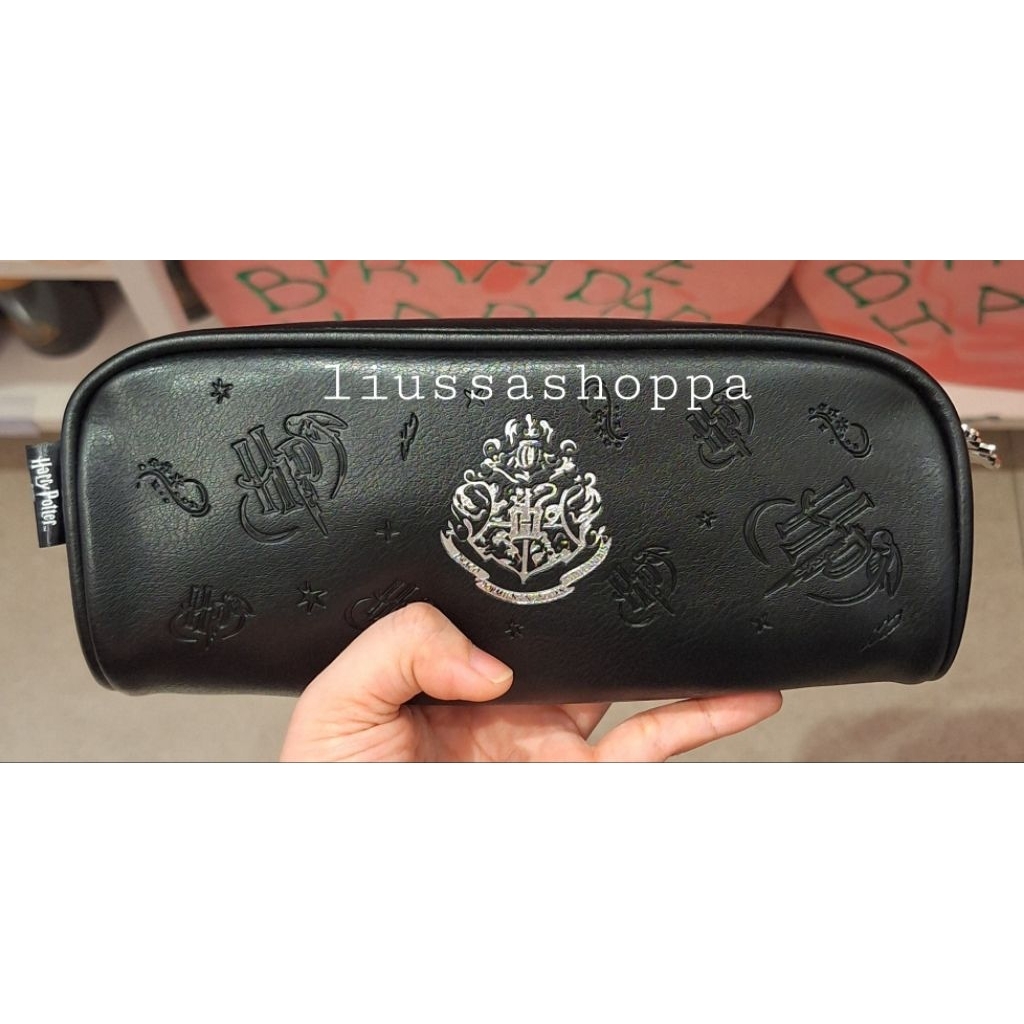 

Tempat Pensil Miniso - Harry Potter Embossed Silver-Stamping Stationery Case