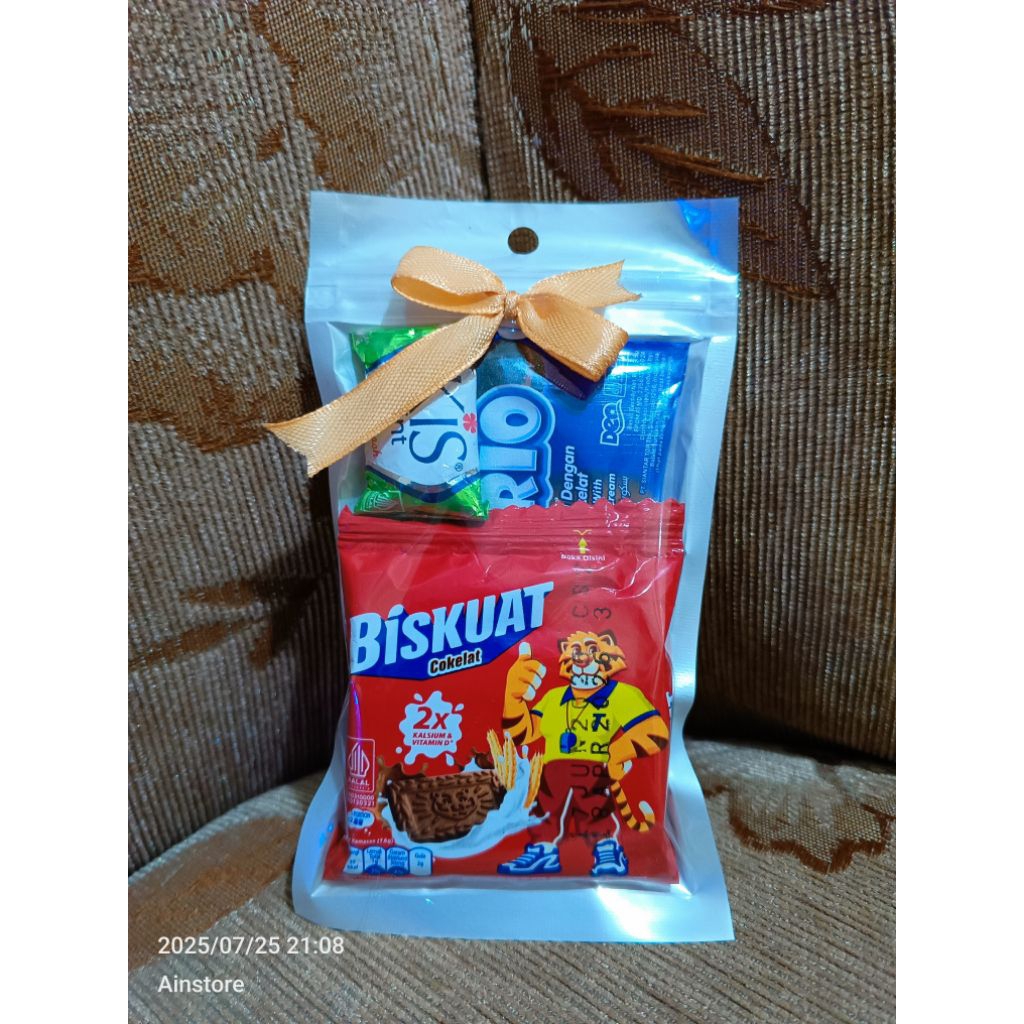 

MINI GIFT SNACK MURAH / JAJAN ULTAH / KADO / WISUDA