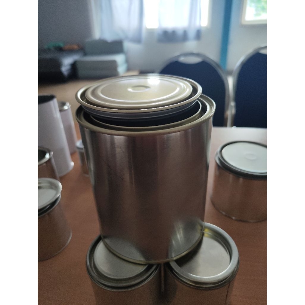 

kaleng kemasan 0.9 L / 1 kg