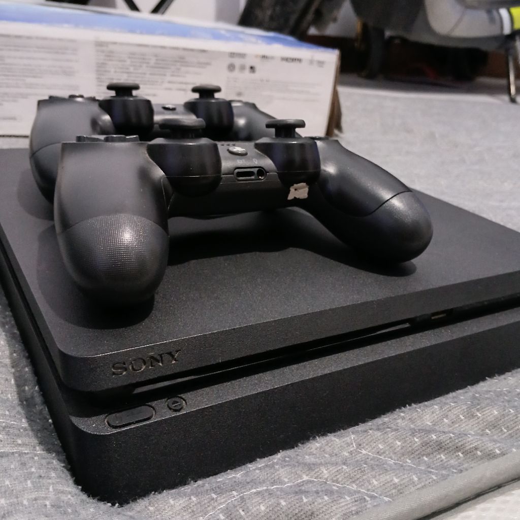 PS4 SLIM ORI 500GB & 1TB SECOND / PRELOVED