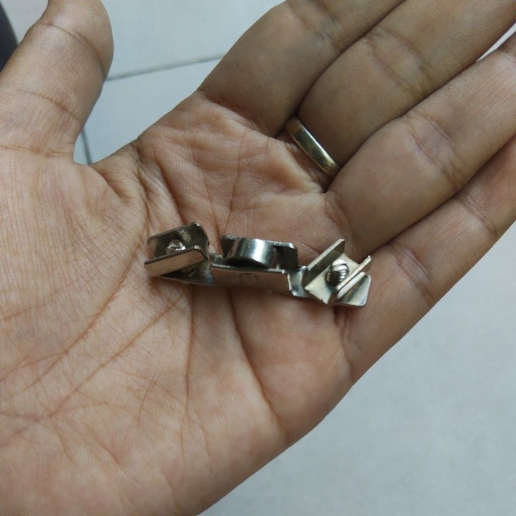 Roda Kecil Roda Etalase Almunium