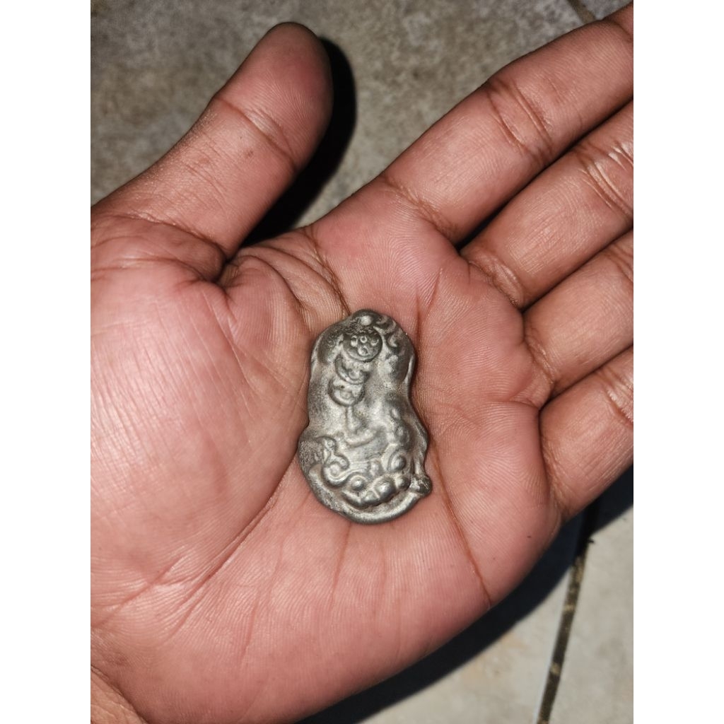 barang kuno jadul logam antik unik peninggalan wrisan mbah