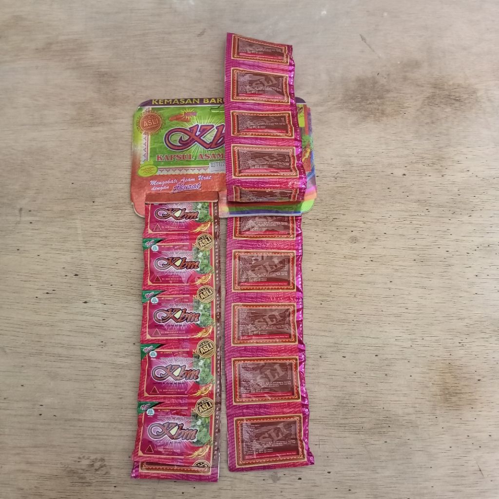 

jamu tradisional KBM kapsul asam urat isi 20 sachet