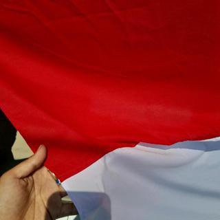 

Bendera Merah Putih Halus 90x135 Halus Golden/Saten Murah Grosir
