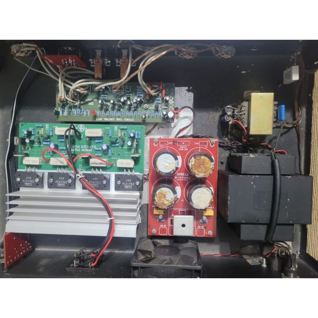 Amplifier bel HK 203