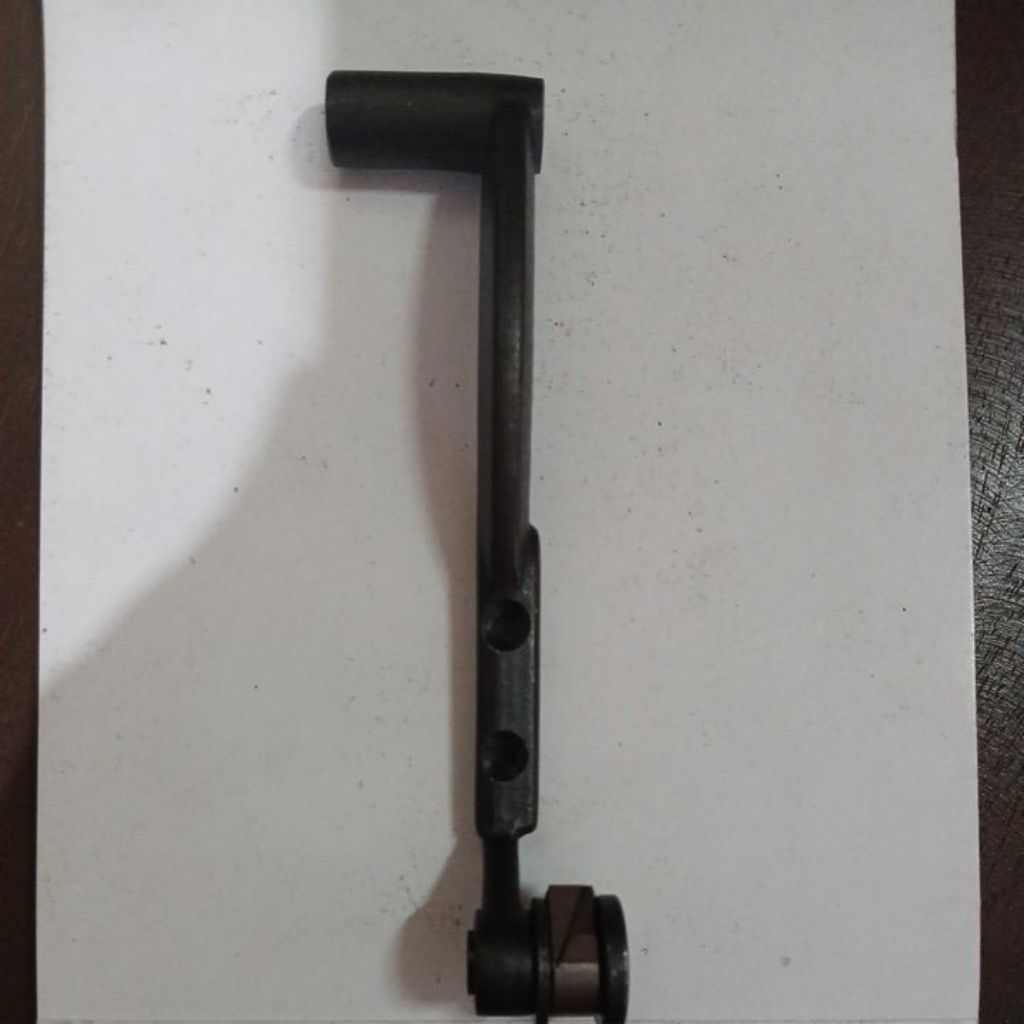 Dudukan Gigi Mesin Jahit Industrial Typical Gc6150M/Juki 555