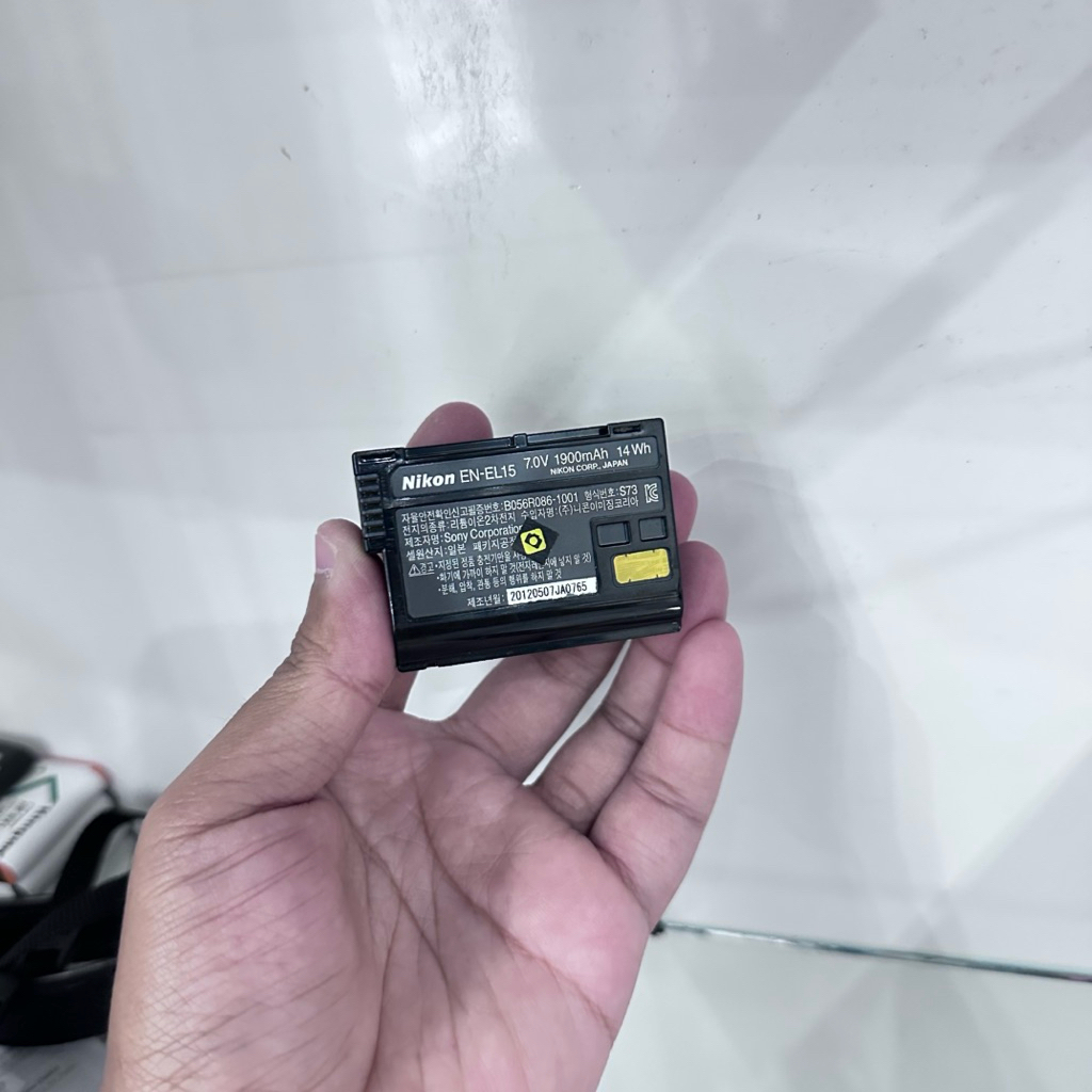 Battery Nikon EN-EL15 || EN-EL15B || EN-EL15C TYPE TERBARU || ORIGINAL 100% Copotan Second Masih Bag