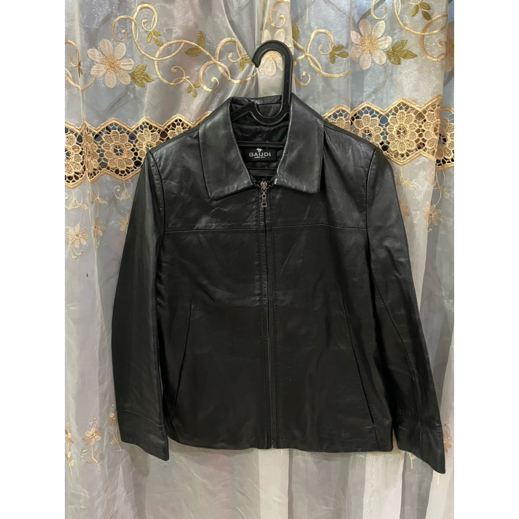 Leather Jacket Domba Italy Kerah Daun Hitam