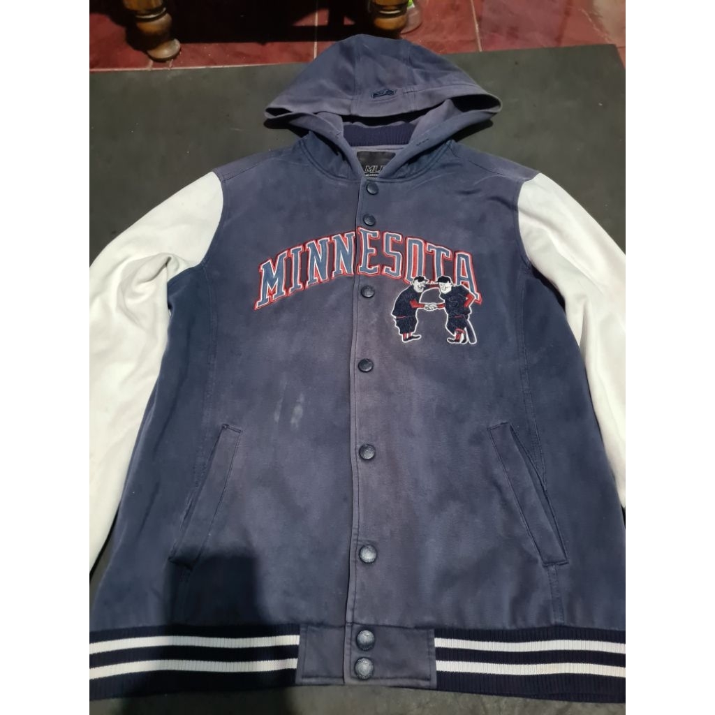 varsity mlb second,varsity mlb preloved