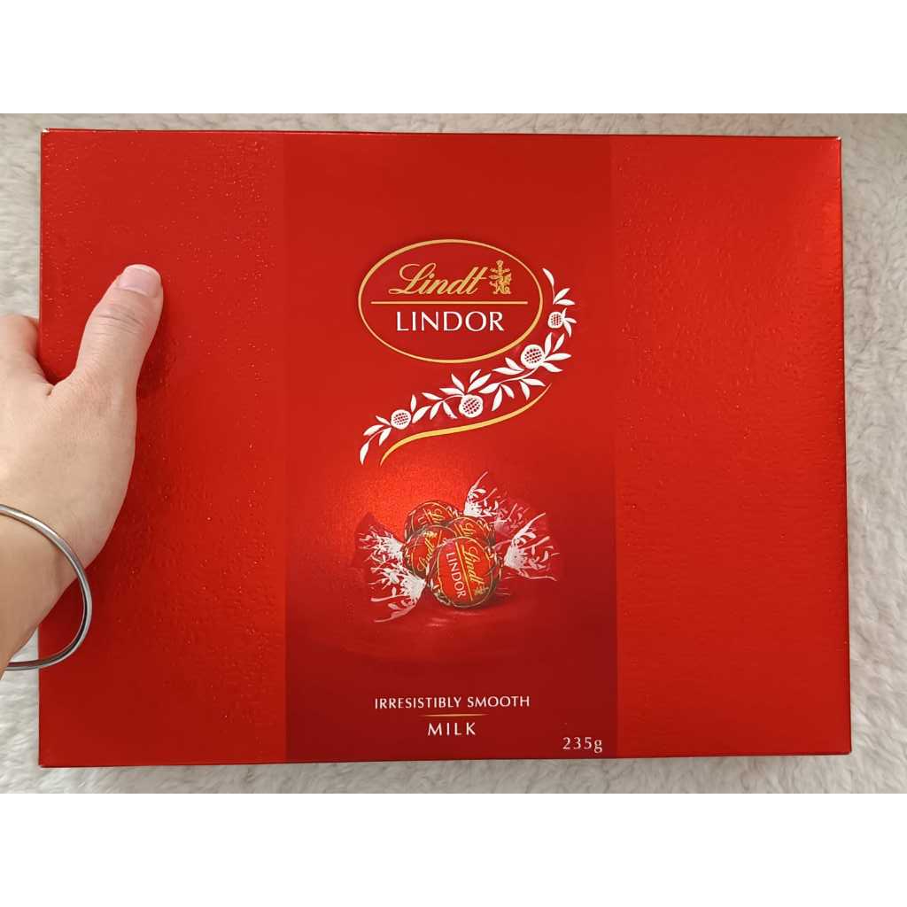 

coklat lindor / 235 g / original 100%