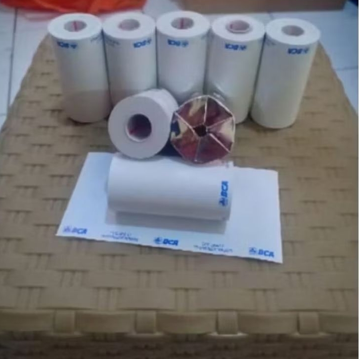 

(20) ROLL/PCS Kertas struk thermal logo BCA ukuran 58x30 mm hitam