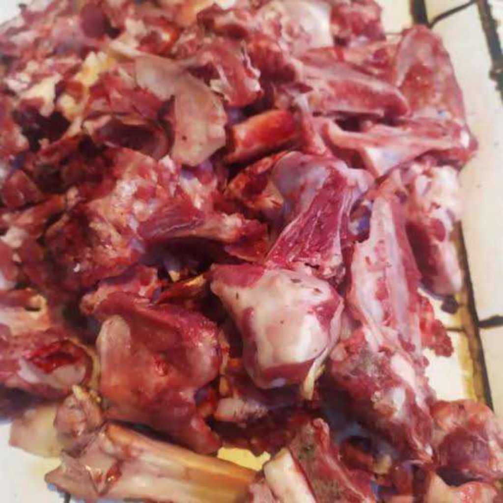 

Tulang Campuran Kambing Halal 1 kg Sop Kambing