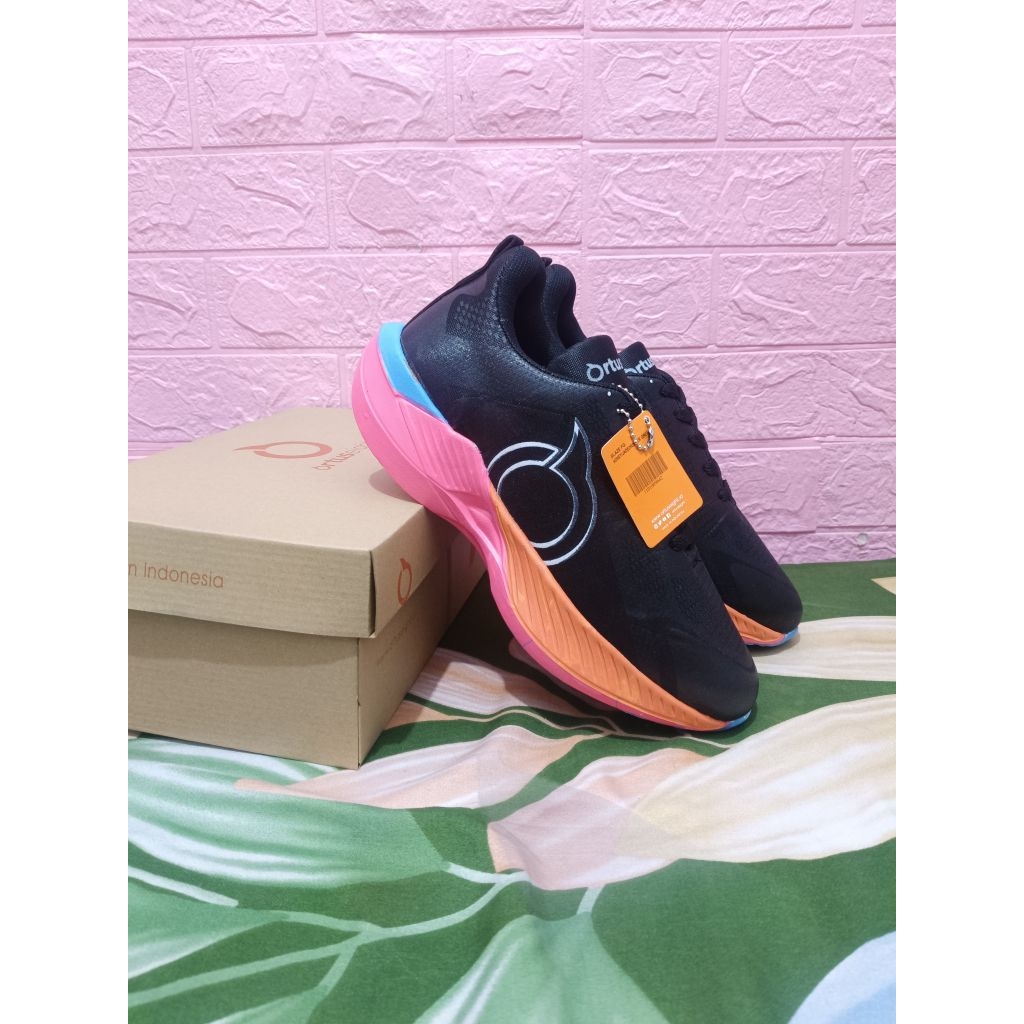 Sepatu Sneakers Running Pria Dan Wanita /Sepatu Ortuseight Running Olahraga Pria Wanita /Sepatu Lari