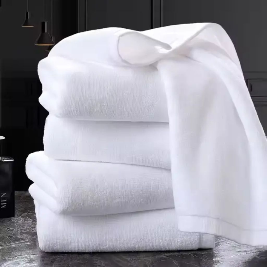 Handuk Hotel Exclusive 70x140 benang 20s combed cotton 530 gsm halus dan menyerap