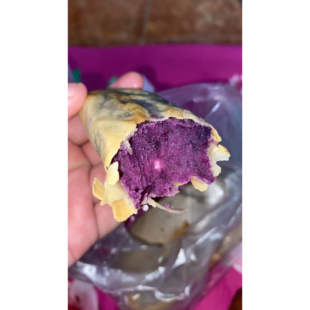 

Lumpia ubi ungu mozzarela