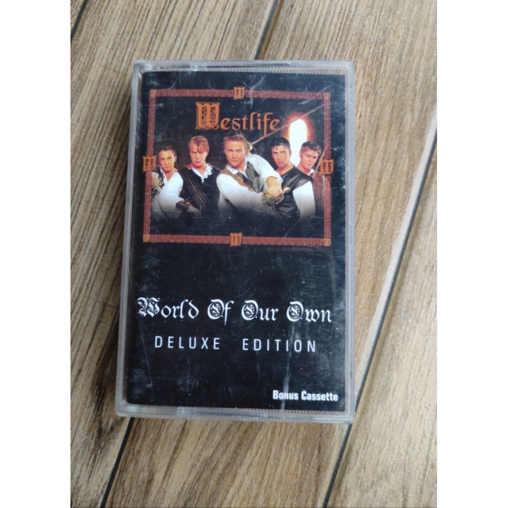 kaset pita WESTLIFE "world of our own" deluxe edition
