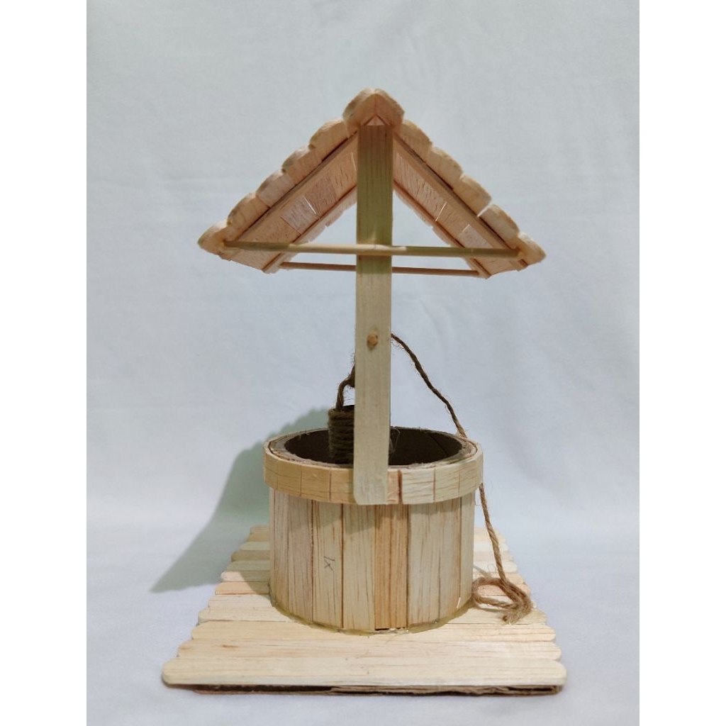 Miniatur Sumur dari stik es krim Handmade