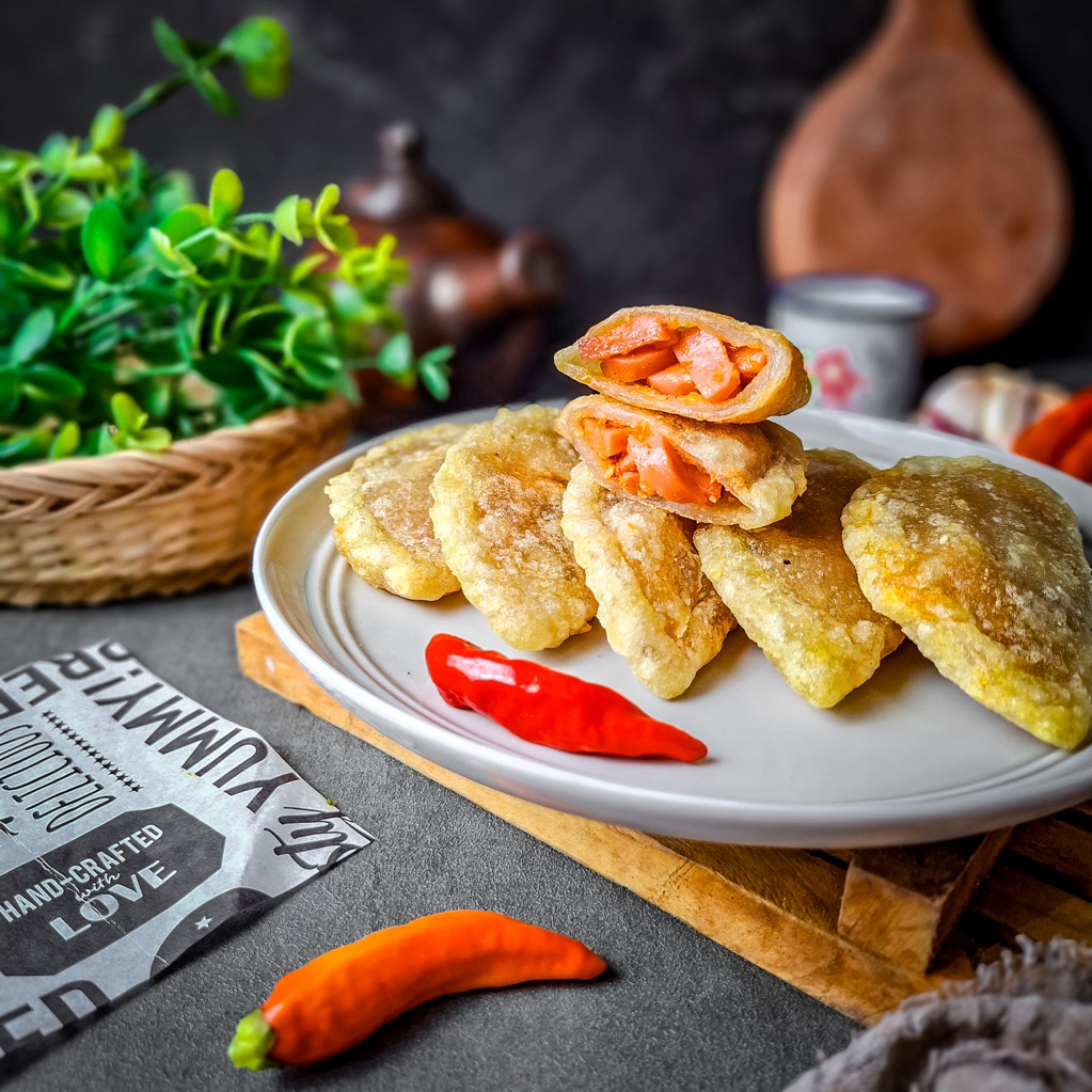 

Cireng isi sosis mercon