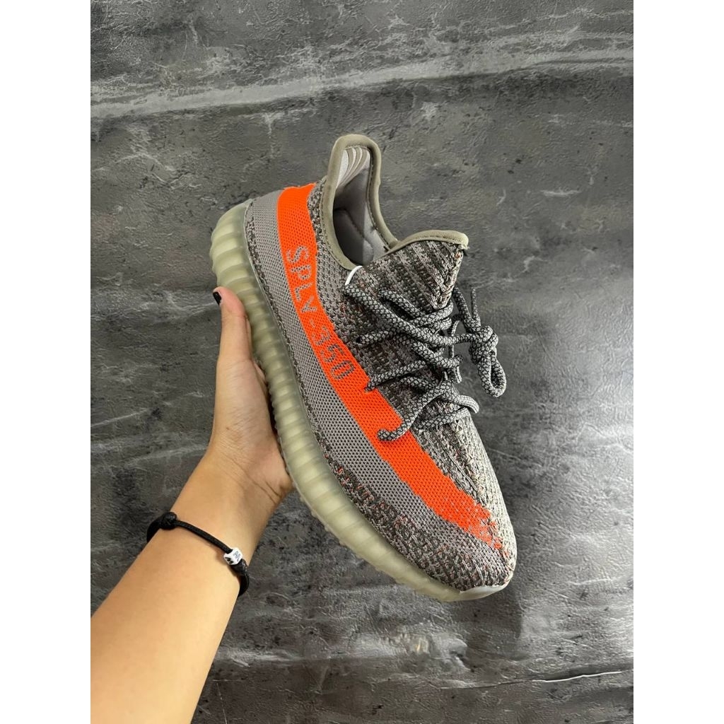 Sepatu Pria Sneakers AdidasYeezyBoost 350 Beluga