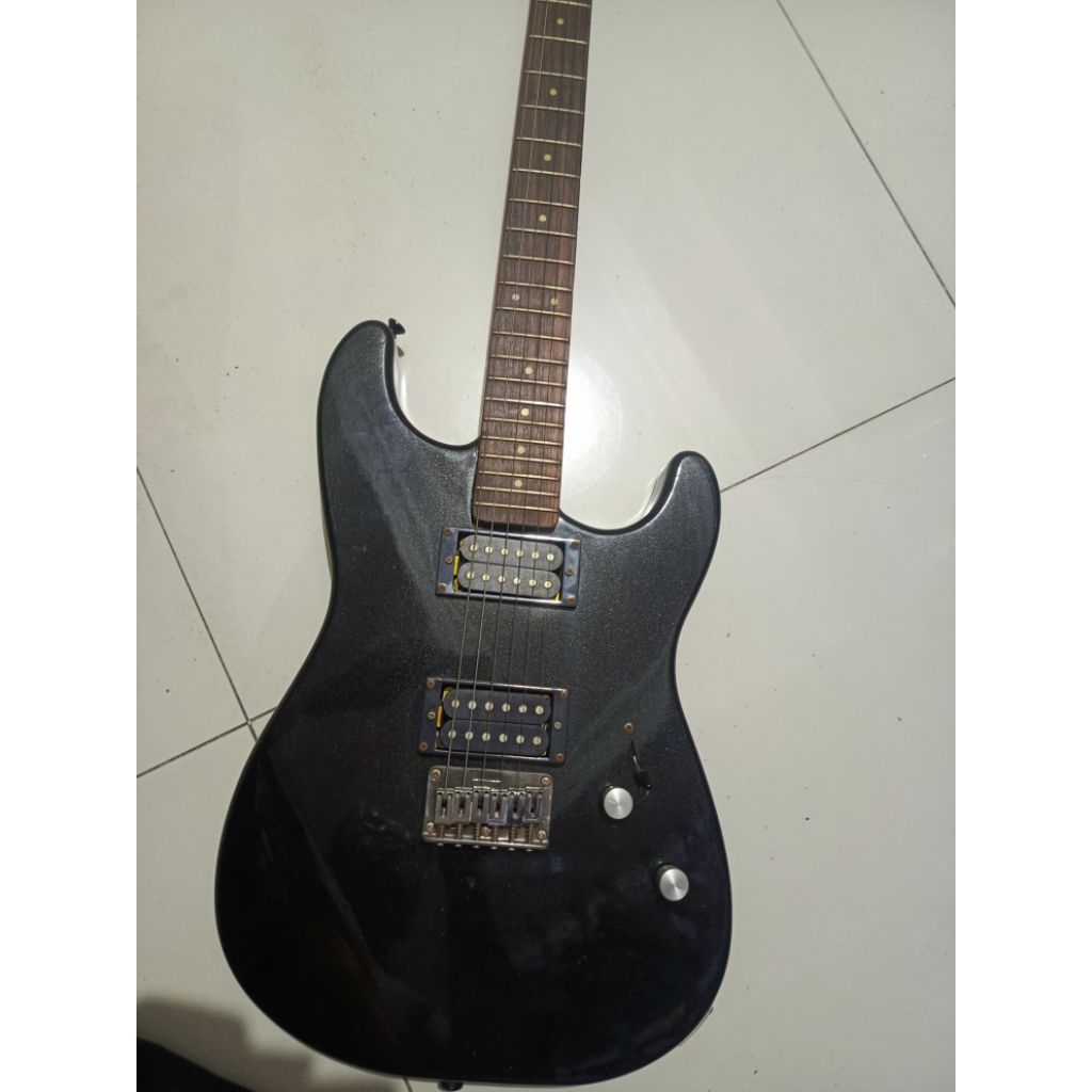 gitar fender superstrat custom