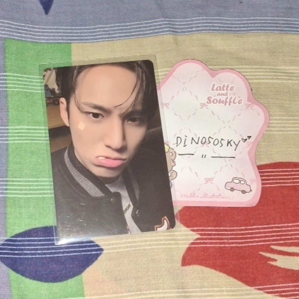 SEVENTEEN PHOTOCARD CARZONE CARATLAND INCL PUZZLE