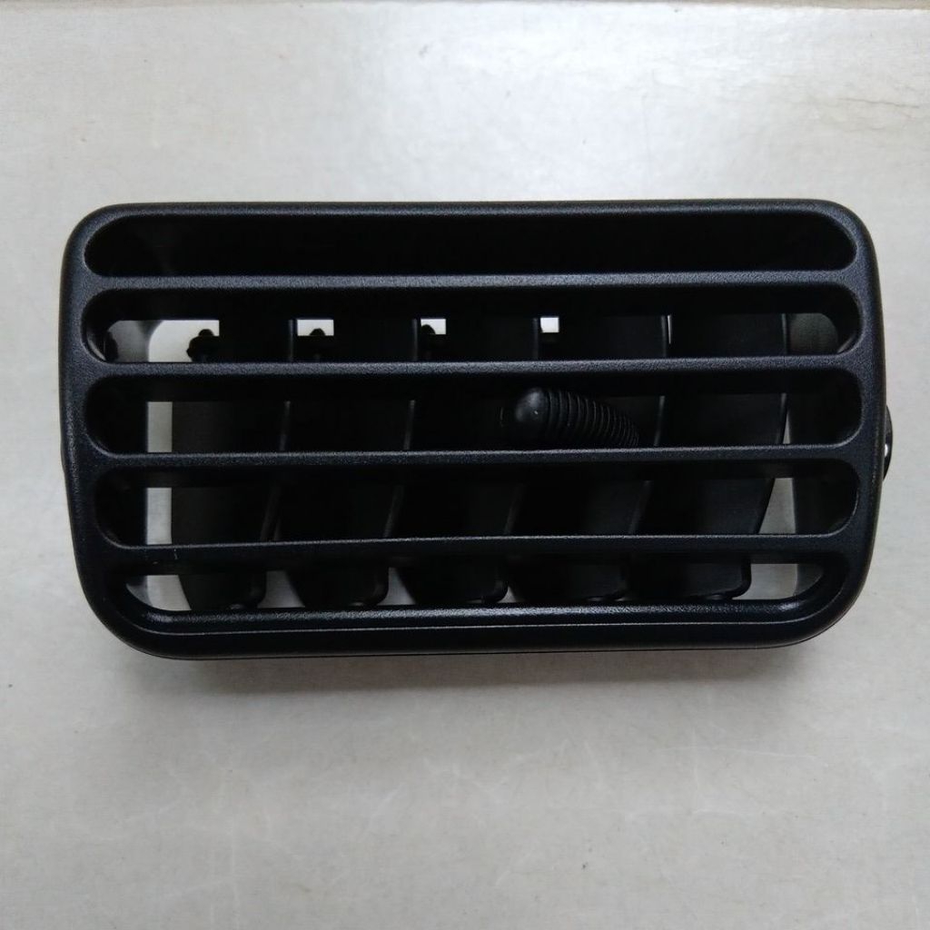 KISI - KISI AC DEPAN TENGAH MOBIL SUZUKI APV / BALENO TAHUN 2000 / KARIMUN KOTAK ORIGINAL SUZUKI CAR