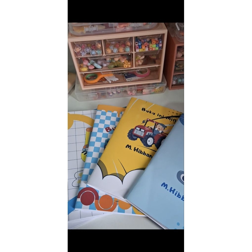 

Buku Tulis Custom - Buku Tulis Nama - Isi Bergambar