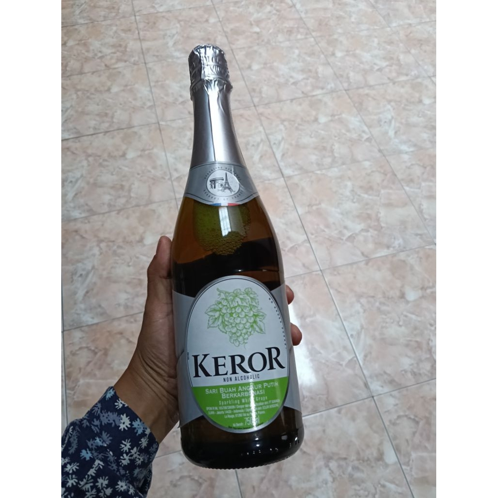 keror sparkling white grape 750ml sari buah berkarbonasi