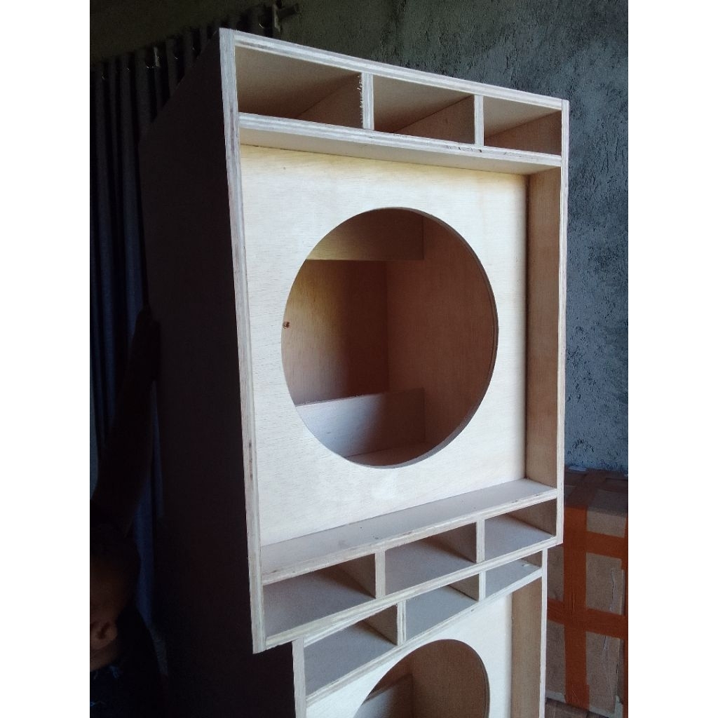 Box speaker SPL 15 inch triplek 12mm.