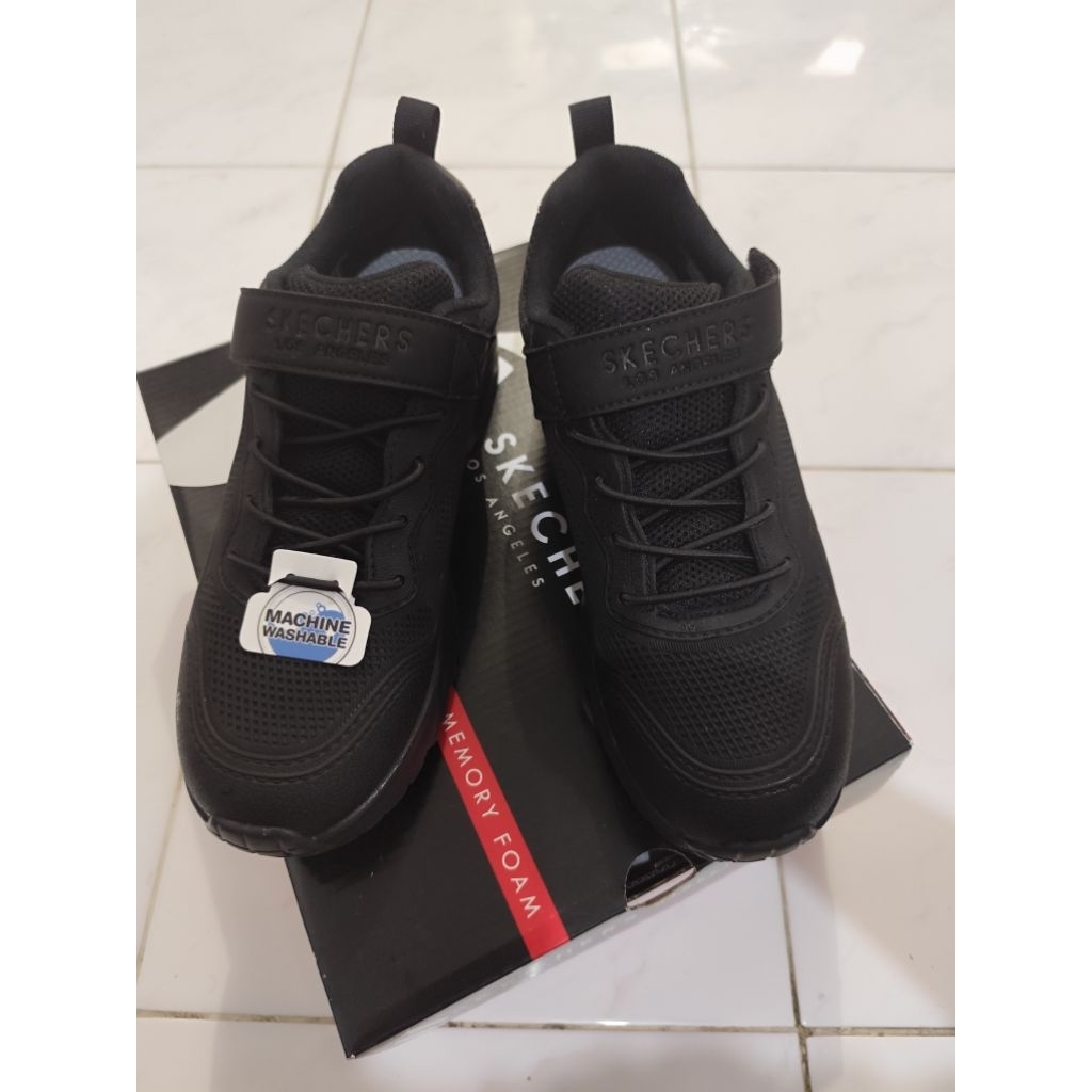 Skechers full black back to school sepatu sekolah hitam