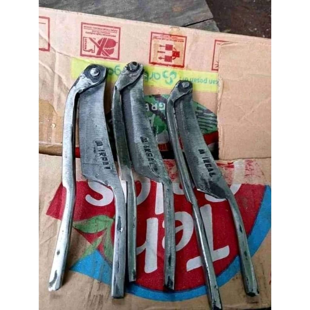 Kacip pinang/kantip(alat belah pinang