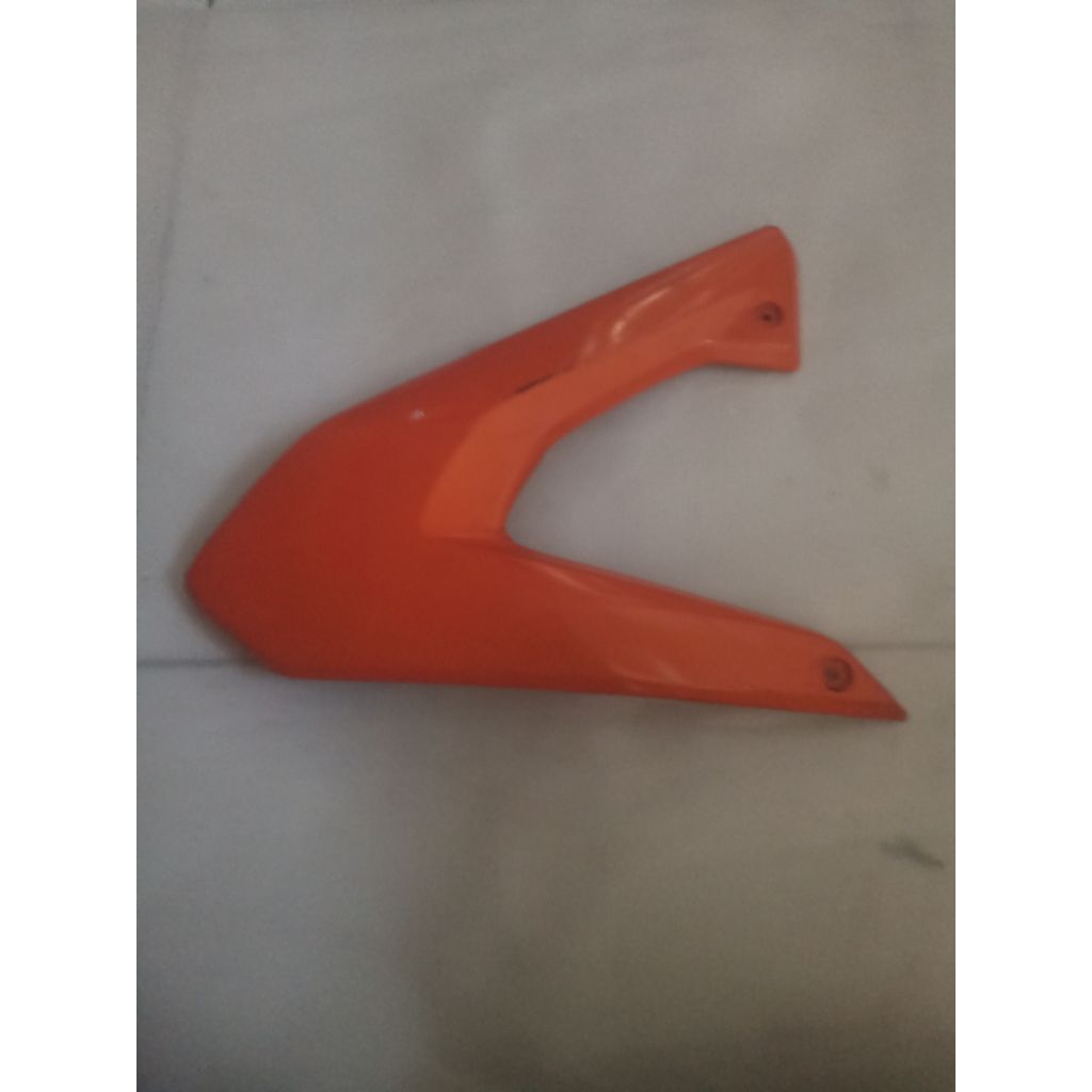 cover   jok  kanan  orange   X-Ride  125  original