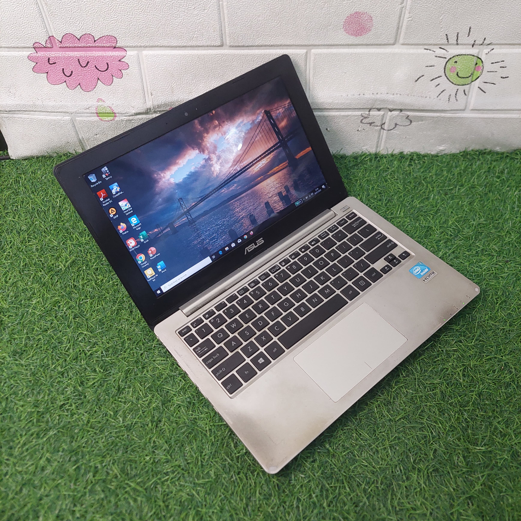 ASUS X201E INTEL CELERON 847 SSD 128GB RAM 4GB