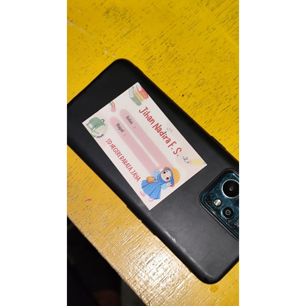 

stiker nametag untuk buku tulis anak