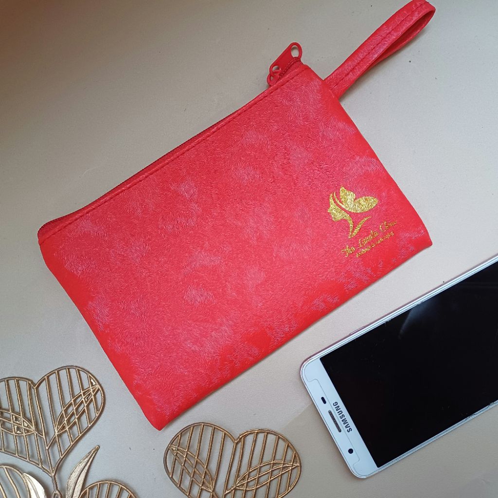 Souvenir Pouch Rit Atas Bulu Kucing Dompet Costum Pouch Kosmetik Pouch Skincare Pouch Elegan Dompet 