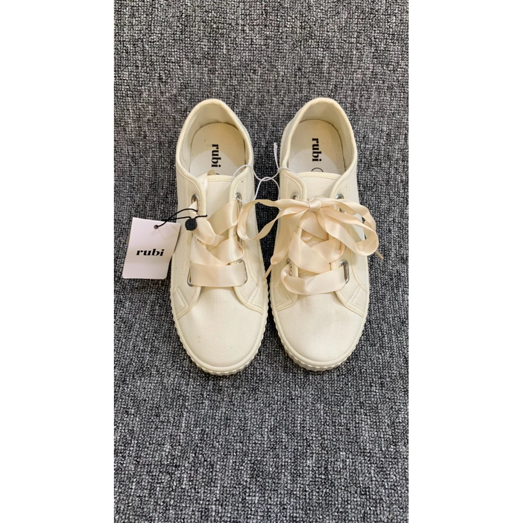 sepatu wanita rubi