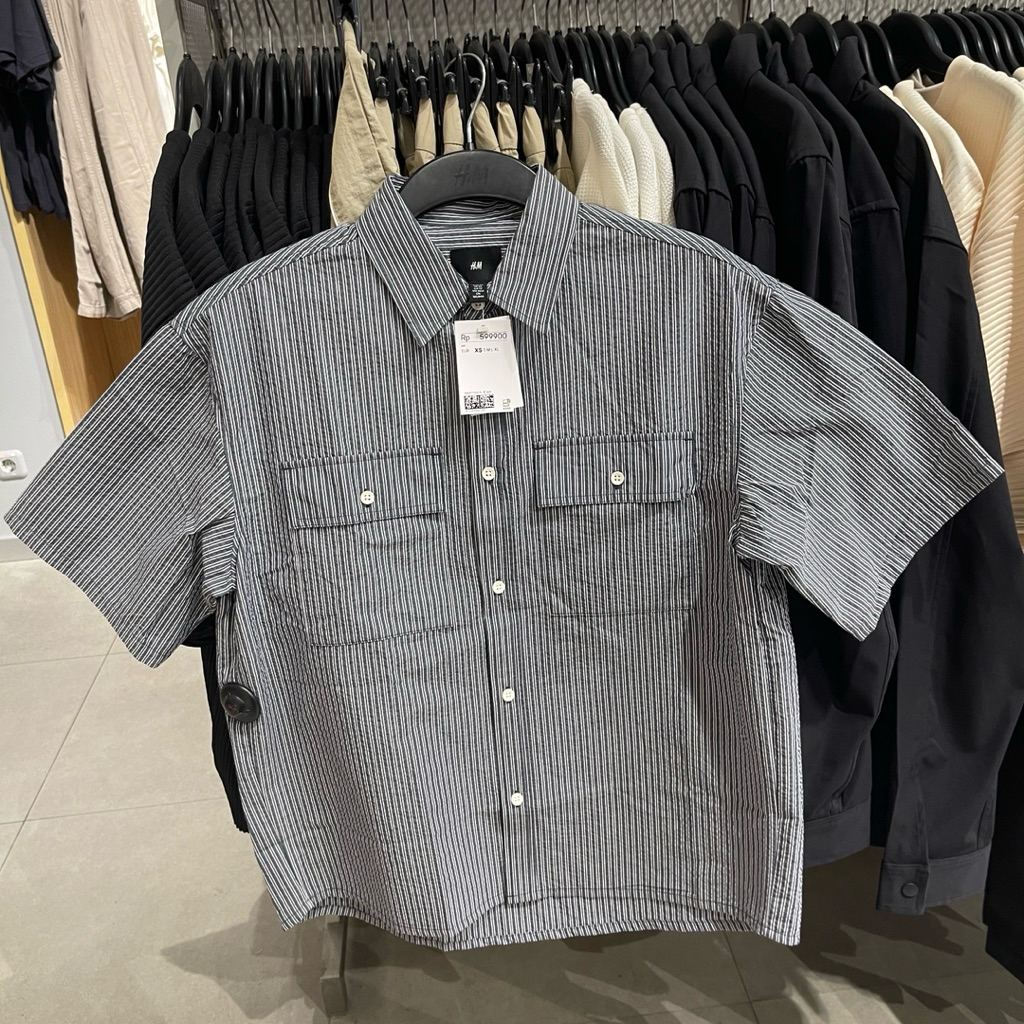 Kemeja H&M Man stripe