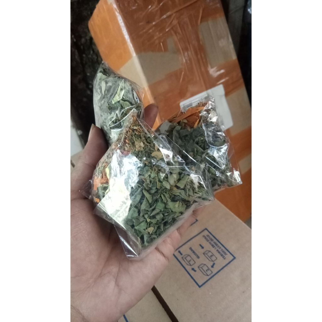 

murah wedang uwuh paket komplit 1 paket isi 7 bungkus rempah2 herbal dll