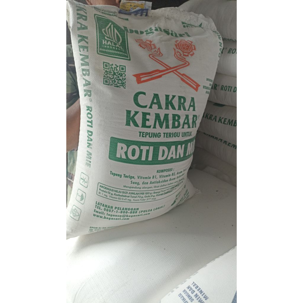 

Tepung Roti, Tepung Murah, Tepung Terigu Bogasari , Tepung Cakra Kembar