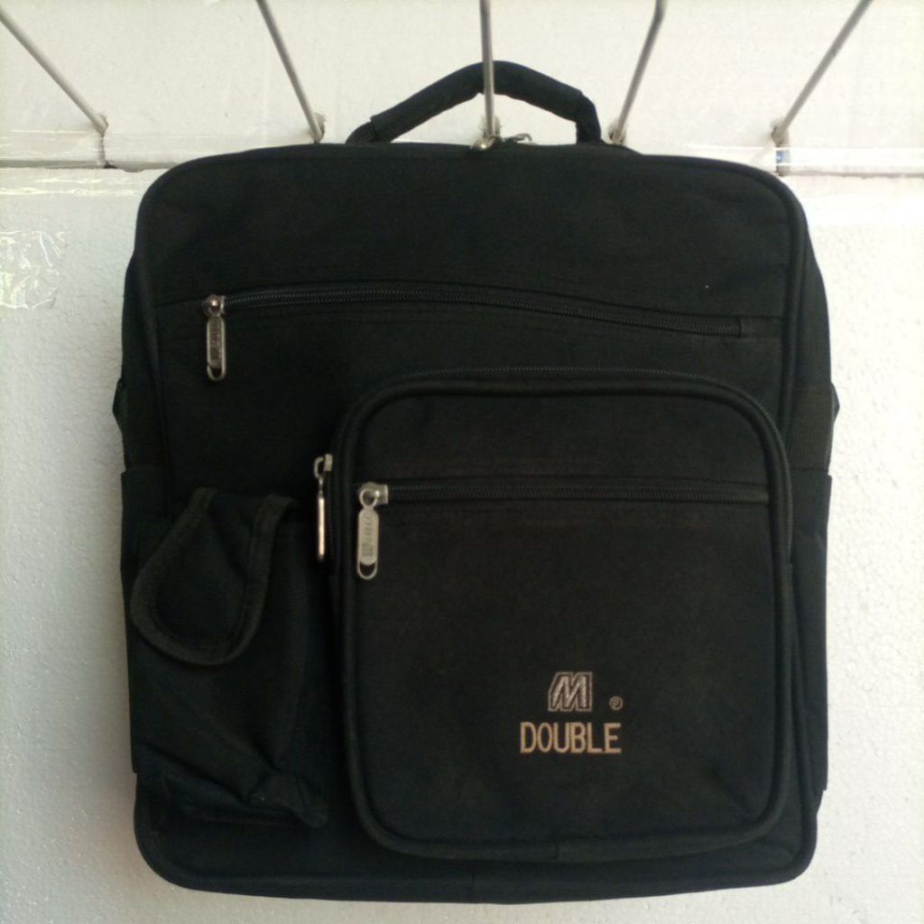 

Double M Bag-alas-29x13cm-tinggi-31cm-preloved