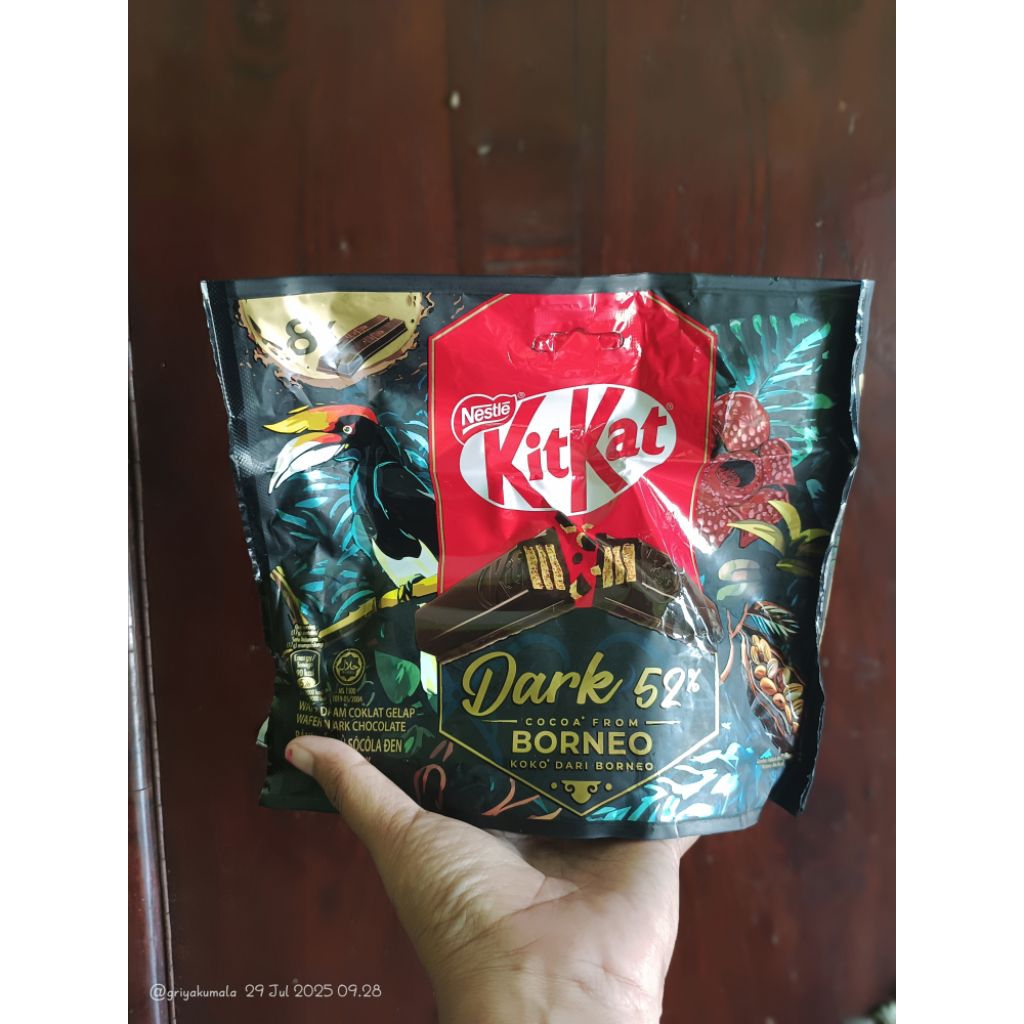 

Ready kitkat dark borneo 52% / kitkat dark chocolate malaysia