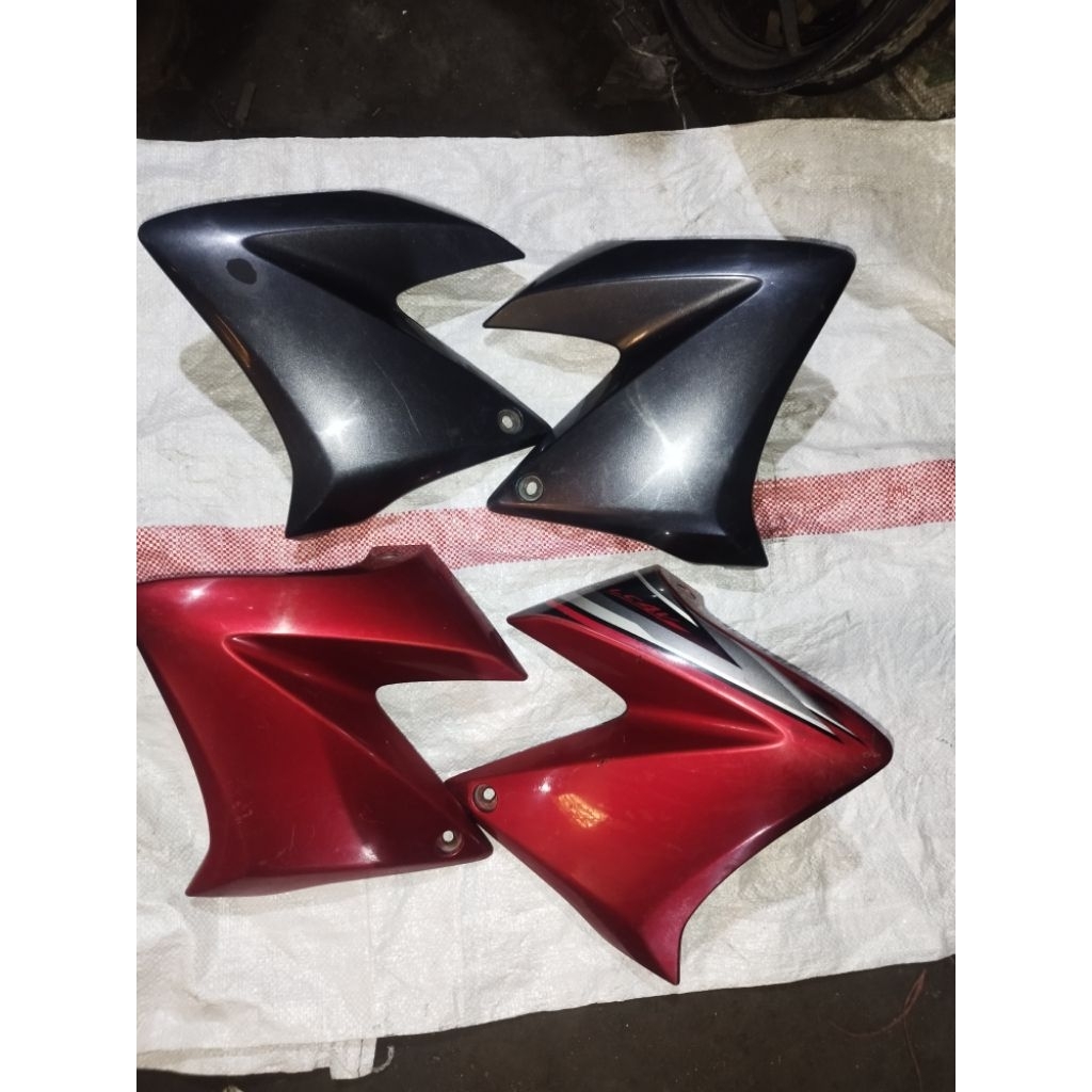 sayap tangki Vixion old 2010